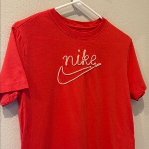 Nike Red Short Sleeve Tee with‎ Iconic Logo Embroidered Size Medium M RARE